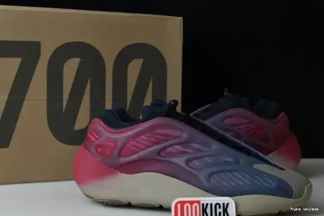 hype V3 Yeezy Fade GW1814 Adidas 700 Carbon 0528